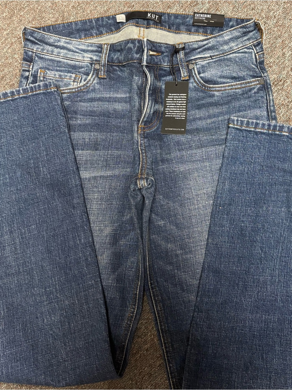 Kut from the Cloth Size 6 women’s jeans.